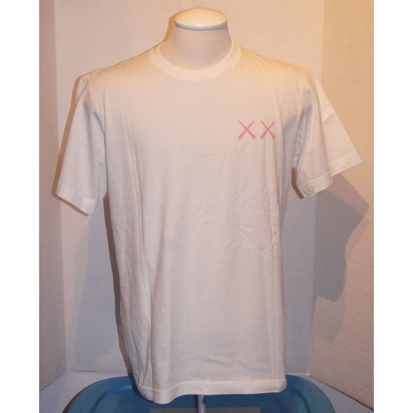 Uniqlo x KAWS T-Shirt - Picture 3 of 12